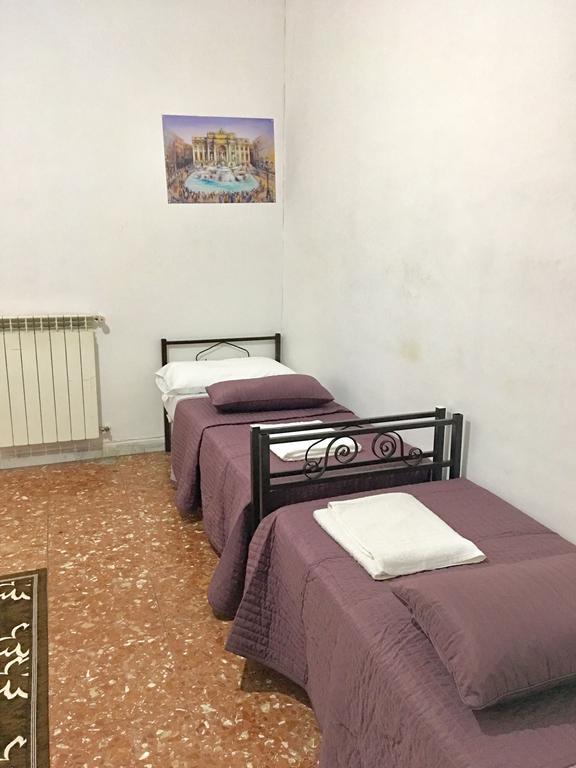 New Golden House Hostel Roma Exterior foto