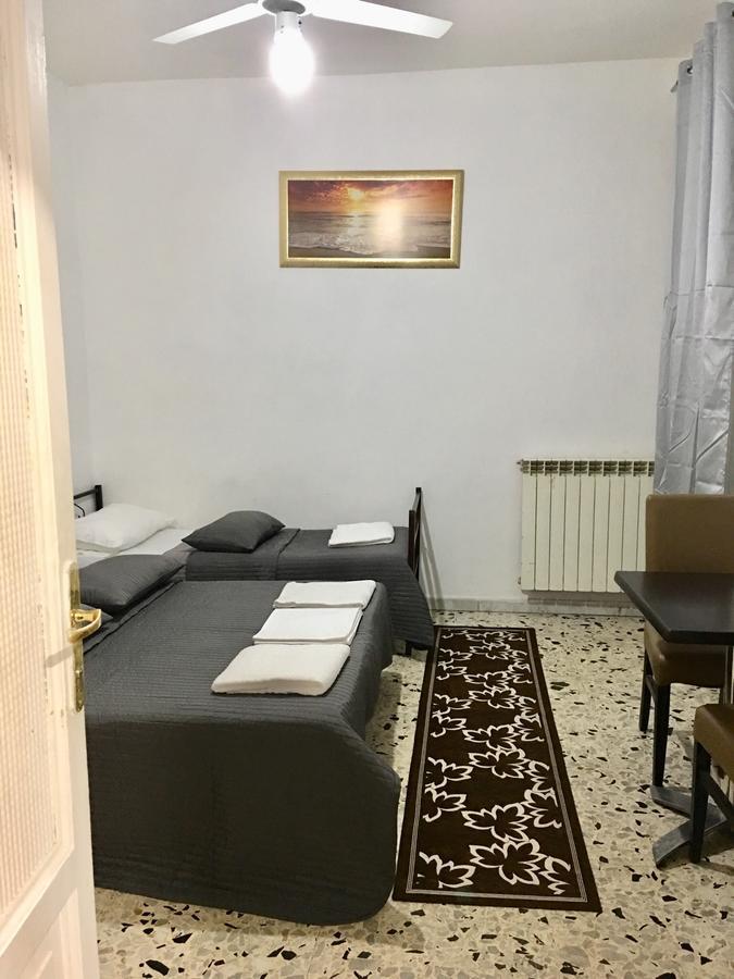 New Golden House Hostel Roma Exterior foto